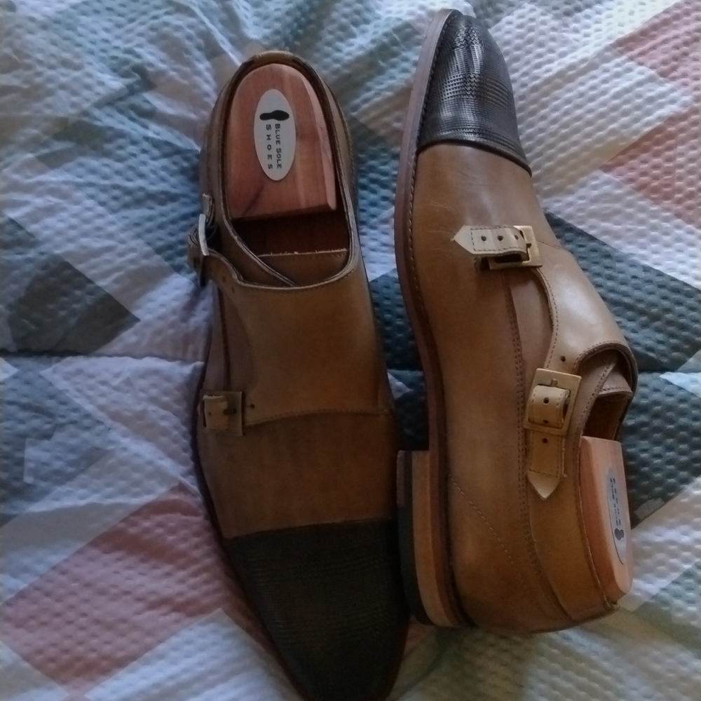 Dress shoes